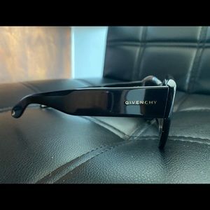 Givenchy sunglasses gv 7060/s